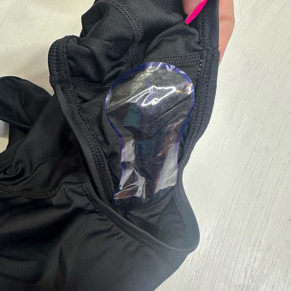 TYR Solid Diamondfit Black One Piece Swimsuit Size 34 NWT Chlorine Resist - Picture 6 of 10